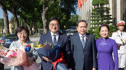 South Korean National Assembly Chairman attends Vietnamese National Assembly session, visits archaeological site