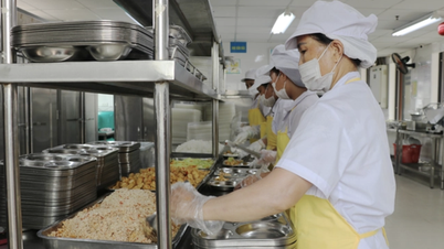 Como aumentar a transparência e melhorar a qualidade das refeições em internatos?