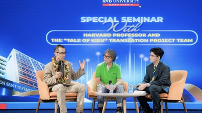 Professora da Universidade de Harvard e poeta vietnamita com projeto para traduzir "Tale of Kieu" para o inglês.