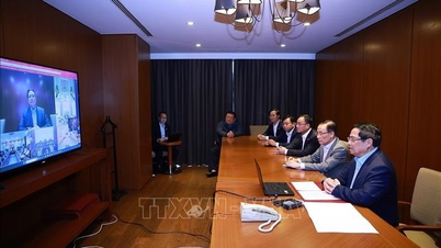 Aus Algerien leitete der Premierminister eine Online-Konferenz zur Bewältigung der Folgen von Naturkatastrophen in der Zentralregion.