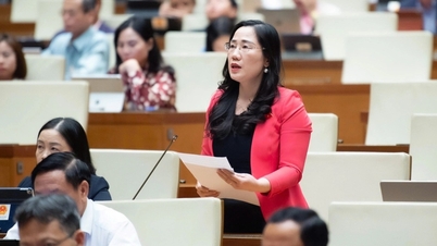Delegater talar ut om att många skolor plötsligt stoppar antagning till block C00