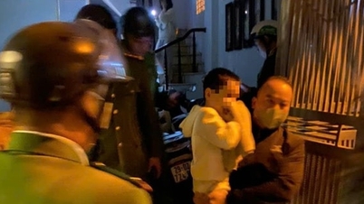 ビンフン区の住宅火災から7人が脱出するための指示