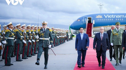 Premiér Pham Minh Chinh úspěšně zakončil svou návštěvu Alžírska