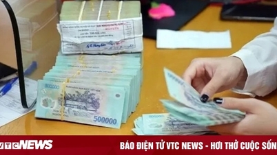 សាខាធនាគារជាច្រើន និងម៉ាស៊ីន ATM ត្រូវបានបិទជាបណ្តោះអាសន្ន ដោយសារទឹកជំនន់