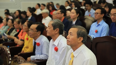 សាកលវិទ្យាល័យត្រាវិញបានផ្តល់អាហារូបករណ៍ជាង១ពាន់លានដុងដល់និស្សិត