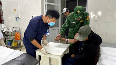 Stasiun Penjaga Perbatasan Cat Ba segera menolong awak kapal yang dalam kesulitan tersebut.