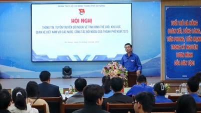 Hampir 600 ahli kesatuan sekerja dan belia telah dilatih dalam pengetahuan hal ehwal luar negara, situasi dunia dan serantau dalam situasi baharu itu.