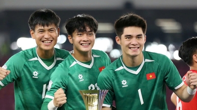 SEA Games 33: The race for the No. 1 goalkeeper position of U22 Vietnam is intense