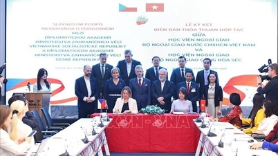 Předseda Senátu ČR navštívil Diplomatickou akademii