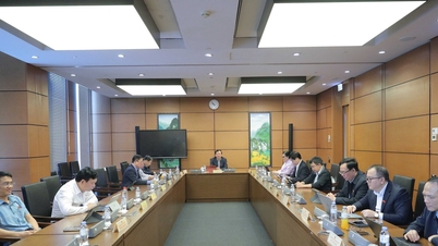 Kecerdasan buatan mesti beroperasi dalam sempadan undang-undang dan etika.