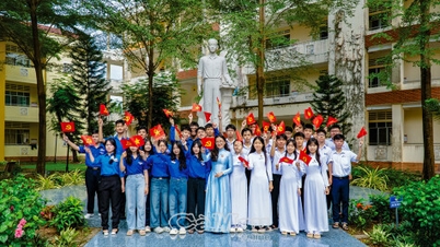 A „tanárok tisztelete” a személyiség és a tudás alapja.