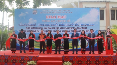 展覧会「文化の色彩 ランソン省の民族衣装」