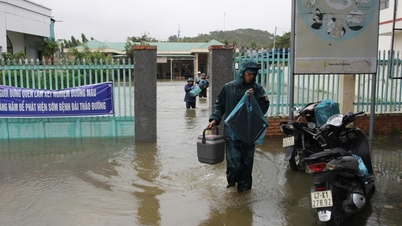 クロンボンコミューン：1,000世帯以上が孤立