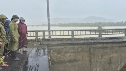 तुई एन बाक कम्यून के लो गोम पुल के भूस्खलन स्थान को शीघ्र ठीक करें