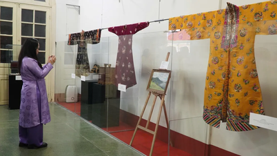 Lenyűgözve a Hue Heritage-nek adományozott ritka tárgyaktól