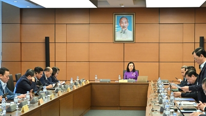 Четко определить этические стандарты в разработке ИИ