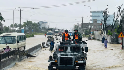 Die Militärregion 5 mobilisiert gepanzerte Fahrzeuge, um Menschen in den überschwemmten Gebieten von Dak Lak zu retten.