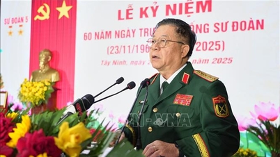 نئے حالات میں فادر لینڈ کی حفاظت کے کام کے ساتھ تربیت اور جنگی مشق کو یکجا کرنا