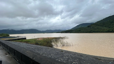 Nha Trang'daki Cai Nehri'ndeki su seviyesi 1. alarm seviyesinin altında.