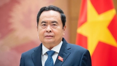 Președintele Adunării Naționale, Tran Thanh Man, îl felicită pe președintele Camerei Reprezentanților din Olanda