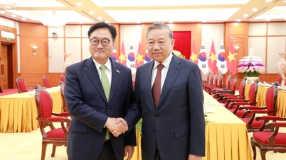 Fotografie: Secretarul general To Lam îl primește pe președintele Adunării Naționale Coreene, Woo Won Shik