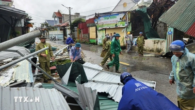 Státní úřad pro nouzové rezervy vyvezl 4 000 tun rýže a zásob na podporu lokalit postižených povodněmi.