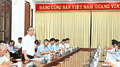 ນະຄອນໂຮ່ຈິມິນ ພວມສຸມໃສ່ຄວາມພະຍາຍາມທັງໝົດຂອງຕົນໃສ່ການບັນເທົາທຸກ ແລະ ຊ່ວຍເຫຼືອແຂວງແຄງຮວ່າ ໃນການແກ້ໄຂບັນຫາຄວາມເສຍຫາຍທີ່ເກີດຈາກໄພພິບັດທາງທຳມະຊາດ.