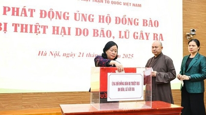 Vietnam Anavatan Cephesi Merkez Komitesi, Orta ve Orta Dağlık bölgelerdeki halkın sel felaketinin sonuçlarıyla başa çıkmasına destek olmak için ülke çapında bir kampanya başlattı.