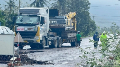 বন্যা ও বৃষ্টিপাতের কারণে দেশব্যাপী ১৯টি জাতীয় মহাসড়কে এখনও যান চলাচল বন্ধ রয়েছে।