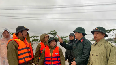 Dak Lak: Cursă împotriva apelor inundațiilor pentru a sprijini oamenii