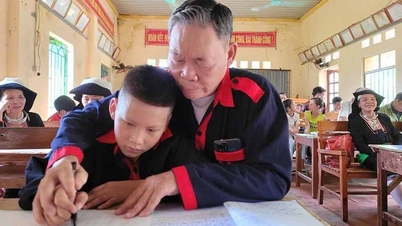 Bảo tồn và phát huy chữ viết, tiếng nói của đồng bào dân tộc thiểu số (Bài 1): Nối dòng chữ, giữ tiếng nói núi rừng