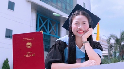 ក្រសួង​អប់រំ​និង​បណ្តុះបណ្តាល​ស្នើ​ផ្តល់​អាហារូបករណ៍​ពេញ​លេញ​ដល់​និស្សិត​ថ្នាក់​បណ្ឌិត។