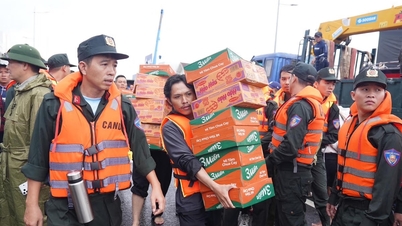 প্রধানমন্ত্রী মধ্য অঞ্চলে বন্যা মোকাবেলায় জাতীয় সংরক্ষণাগারের ব্যবস্থাপনা এবং ব্যবহার জোরদার করার নির্দেশ দিয়েছেন।