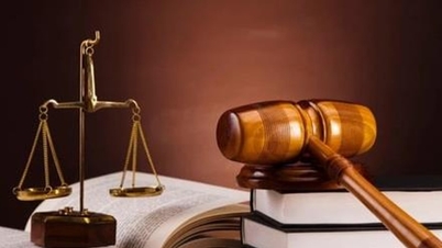 Undang-undang pergi dahulu, membuka jalan