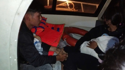 Resgate oportuno de bebê de 5 meses de uma enchente e sua transferência para o pronto-socorro durante a noite.