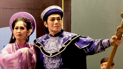 Începutul activităților culturale nocturne pe strada cărților din Ho Chi Minh City