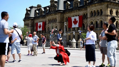 Η τουριστική βιομηχανία του Καναδά ξεχωρίζει εν μέσω θύελλας εμπορικού πολέμου με τις ΗΠΑ