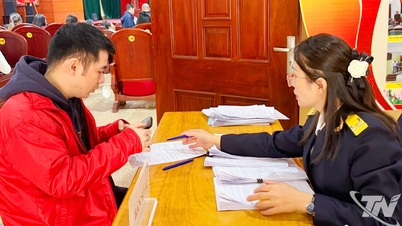 ລົບ​ລ້າງ​ການ​ເກັບ​ພາ​ສີ​ເພື່ອ​ສ້າງ​ຄວາມ​ເປັນ​ທຳ