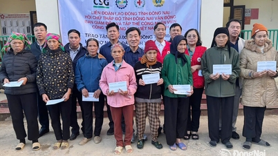 សេចក្តីស្រលាញ់របស់កម្មករ Changshin ចំពោះជនរងគ្រោះដោយទឹកជំនន់