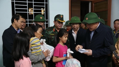 침수 지역 주민 구조 활동