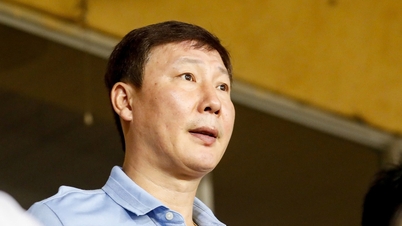 El señor Kim descubrió el plan de mediocampo de la selección sub-23 de Vietnam: lejano en el horizonte, cercano al alcance...