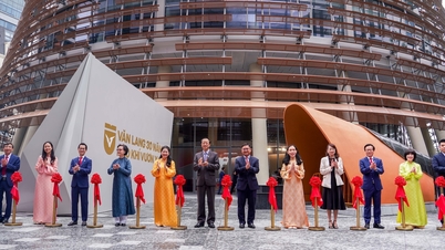 반랑대학교, 2등 노동훈장 수여