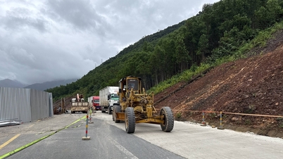 La Son - Hoa Lien ہائی وے پر عارضی طور پر ٹریفک کو منظم کرنا جاری رکھیں