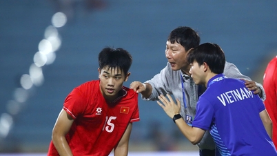 베트남 대표팀은 Xuan Son, Hoang Hen 등 U.23 재능을 보유한 에너지 넘치는 팀입니다.