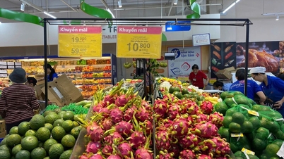 De goederenaanvoer naar de centrale regio stabiliseert geleidelijk, de groenteprijzen in Ho Chi Minhstad stijgen scherp