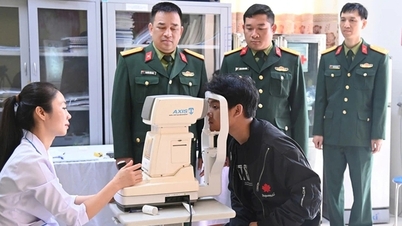 Quy định mới nhất về khám mắt trong khám tuyển nghĩa vụ quân sự