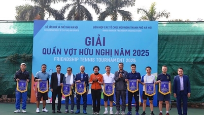 Hampir 100 atlet berpartisipasi dalam Turnamen Tenis Persahabatan Hanoi