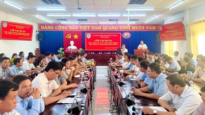 까마우 법무부: 행정경계에 관계없이 행정절차 이행에 대한 교육