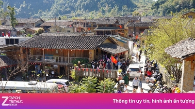 Οι «μούσες» αγωνίζονται για χώρο στο καλύτερο τουριστικό χωριό του κόσμου, το Λο Λο Τσάι