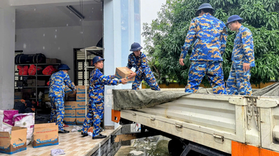 Le Centre de normalisation de la Marine – Métrologie – Qualité fournit de la nourriture et de l'eau potable aux zones inondées.